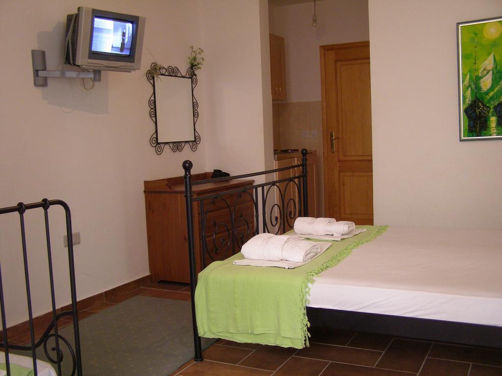 Palastura Apartments Улцинь Номер фото
