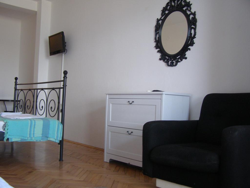 Palastura Apartments Улцинь Номер фото